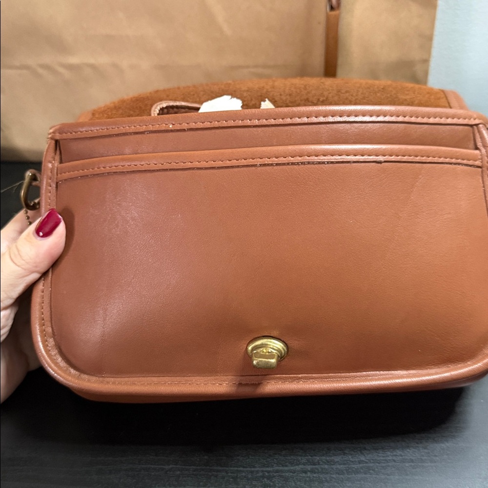 Coach Vintage Pocket Purse - Picture 11 of 17